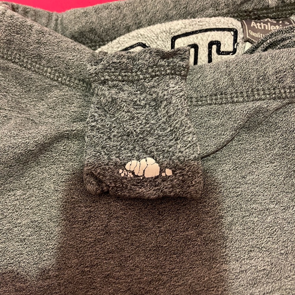Grey roots sweatpants